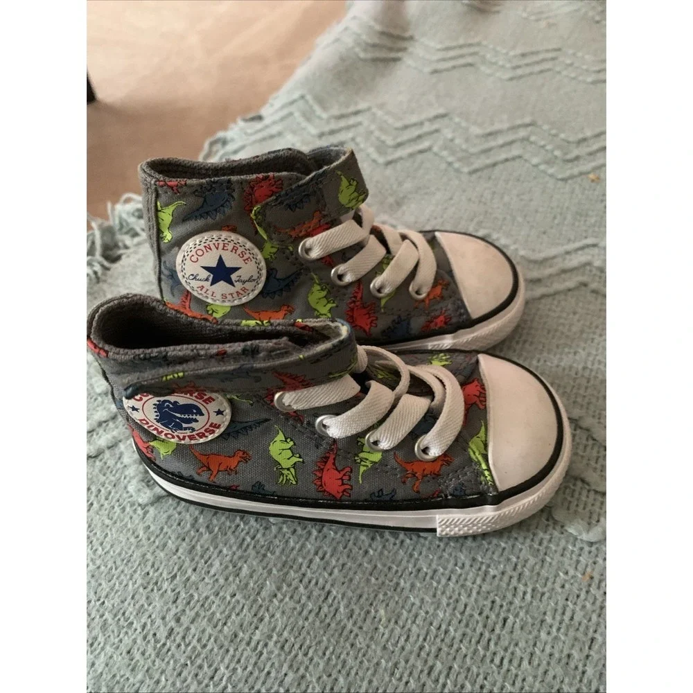 Converse Chuck Taylor All-Star Gray Dinoverse High Top Sneaker Shoes Infant Sz 5